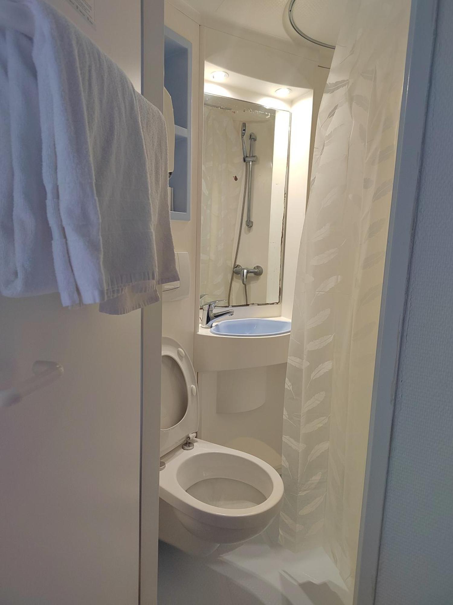 Alpha Hotel Bouafle Kültér fotó
